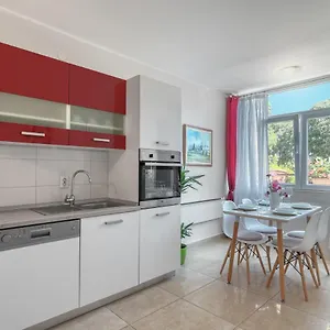 Apartment M & M