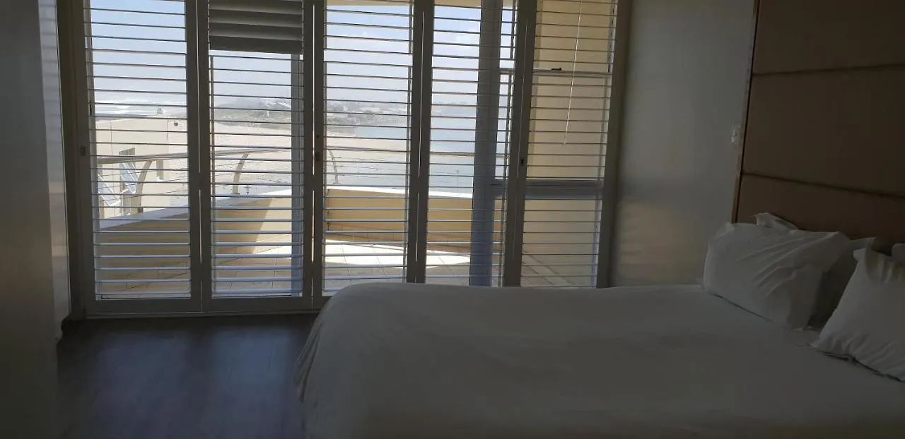 Lagoon Beach Hotel Apartments Le Cap