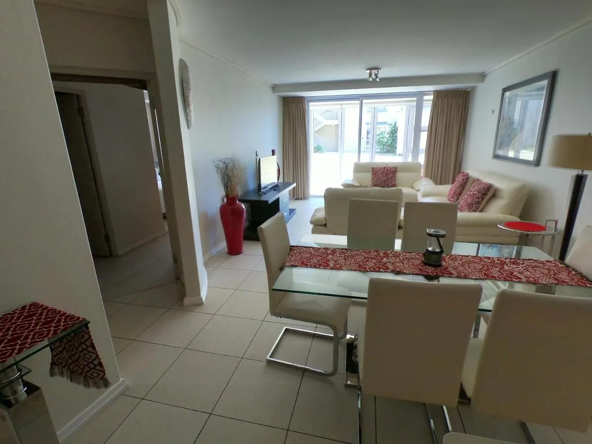 Lagoon Beach Hotel Apartments Le Cap