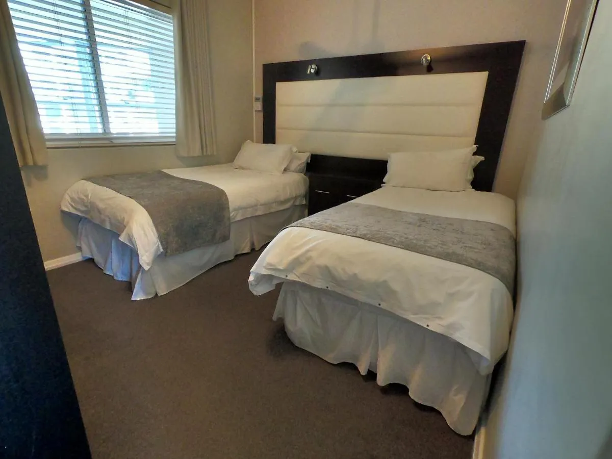 Lagoon Beach Hotel Apartments Le Cap