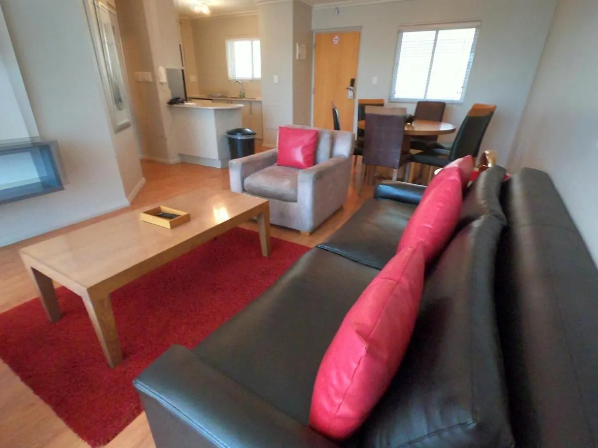 Lagoon Beach Hotel Apartments Cape Town 4*,